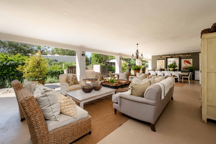 7 Bedroom Property for Sale in Goose Valley Western Cape